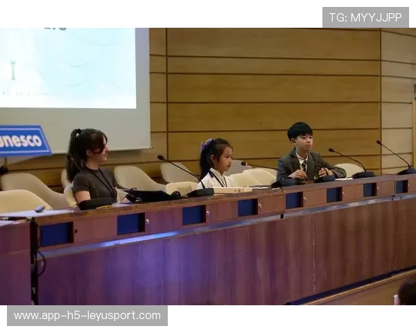 俱乐部推动青少年跨界交流，开展多项目体验营，青少年俱乐部组合